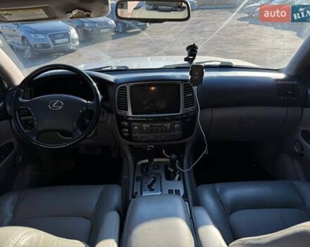 Сірий Лексус ЛХ, об'ємом двигуна 4.66 л та пробігом 227 тис. км за 15200 $, фото 33 на Automoto.ua