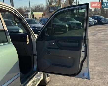 Сірий Лексус ЛХ, об'ємом двигуна 4.66 л та пробігом 227 тис. км за 15200 $, фото 42 на Automoto.ua