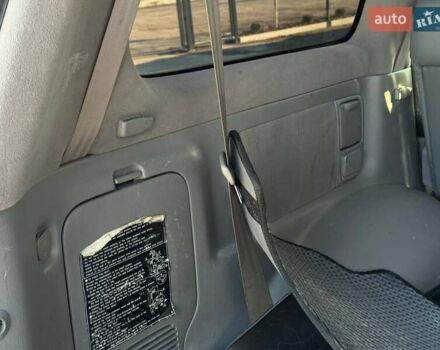 Сірий Лексус ЛХ, об'ємом двигуна 4.66 л та пробігом 227 тис. км за 15200 $, фото 12 на Automoto.ua