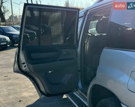 Сірий Лексус ЛХ, об'ємом двигуна 4.66 л та пробігом 227 тис. км за 15200 $, фото 30 на Automoto.ua