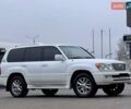 Серый Лексус ЛХ, объемом двигателя 4.7 л и пробегом 243 тыс. км за 16200 $, фото 3 на Automoto.ua