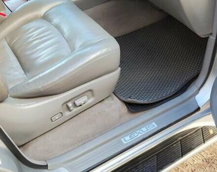 Серый Лексус ЛХ, объемом двигателя 4.67 л и пробегом 258 тыс. км за 19000 $, фото 43 на Automoto.ua