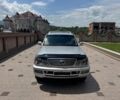 Серый Лексус ЛХ, объемом двигателя 4.7 л и пробегом 270 тыс. км за 15500 $, фото 1 на Automoto.ua