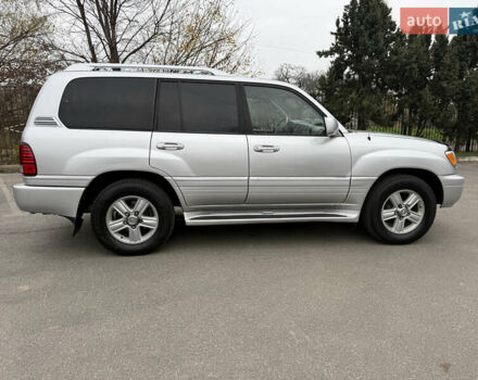 Серый Лексус ЛХ, объемом двигателя 4.7 л и пробегом 306 тыс. км за 14500 $, фото 16 на Automoto.ua