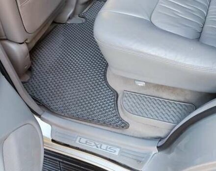 Серый Лексус ЛХ, объемом двигателя 4.67 л и пробегом 258 тыс. км за 19000 $, фото 56 на Automoto.ua