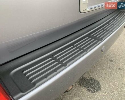 Серый Лексус ЛХ, объемом двигателя 5.66 л и пробегом 175 тыс. км за 32800 $, фото 63 на Automoto.ua