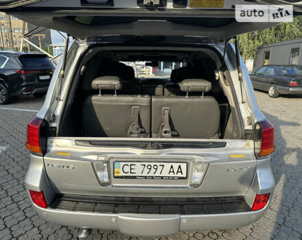 Серый Лексус ЛХ, объемом двигателя 5.66 л и пробегом 243 тыс. км за 25800 $, фото 71 на Automoto.ua