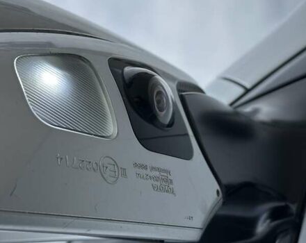 Серый Лексус ЛХ, объемом двигателя 5.66 л и пробегом 255 тыс. км за 24900 $, фото 10 на Automoto.ua