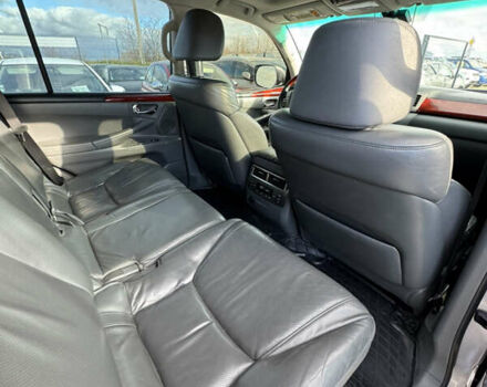 Сірий Лексус ЛХ, об'ємом двигуна 5.66 л та пробігом 303 тис. км за 22000 $, фото 33 на Automoto.ua