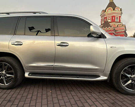 Сірий Лексус ЛХ, об'ємом двигуна 5.66 л та пробігом 262 тис. км за 22999 $, фото 9 на Automoto.ua