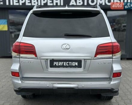 Серый Лексус ЛХ, объемом двигателя 5.66 л и пробегом 255 тыс. км за 24900 $, фото 19 на Automoto.ua