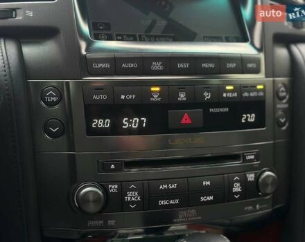 Серый Лексус ЛХ, объемом двигателя 5.66 л и пробегом 259 тыс. км за 21990 $, фото 23 на Automoto.ua
