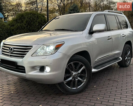 Сірий Лексус ЛХ, об'ємом двигуна 5.66 л та пробігом 262 тис. км за 22999 $, фото 1 на Automoto.ua