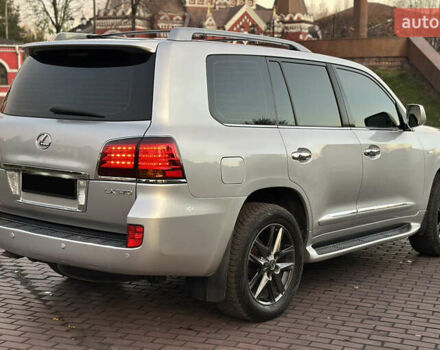 Сірий Лексус ЛХ, об'ємом двигуна 5.66 л та пробігом 262 тис. км за 22999 $, фото 10 на Automoto.ua