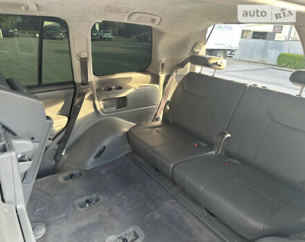 Серый Лексус ЛХ, объемом двигателя 5.66 л и пробегом 243 тыс. км за 25800 $, фото 47 на Automoto.ua