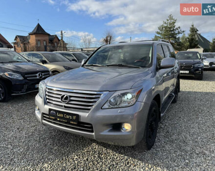 Сірий Лексус ЛХ, об'ємом двигуна 5.66 л та пробігом 303 тис. км за 22000 $, фото 4 на Automoto.ua