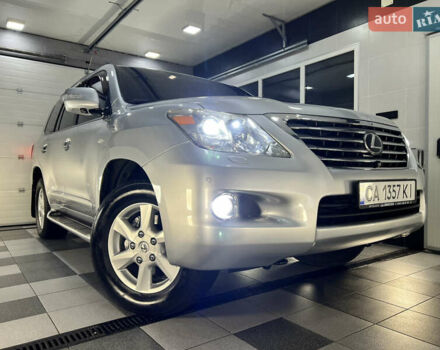 Серый Лексус ЛХ, объемом двигателя 5.66 л и пробегом 273 тыс. км за 24900 $, фото 30 на Automoto.ua