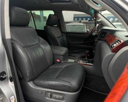 Серый Лексус ЛХ, объемом двигателя 5.7 л и пробегом 259 тыс. км за 21990 $, фото 9 на Automoto.ua