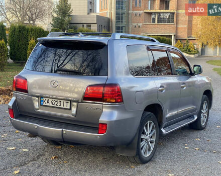 Сірий Лексус ЛХ, об'ємом двигуна 5.66 л та пробігом 295 тис. км за 20888 $, фото 4 на Automoto.ua