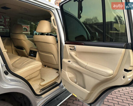 Сірий Лексус ЛХ, об'ємом двигуна 5.66 л та пробігом 262 тис. км за 22999 $, фото 23 на Automoto.ua