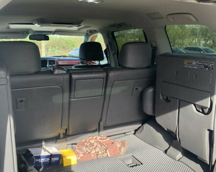 Серый Лексус ЛХ, объемом двигателя 5.66 л и пробегом 310 тыс. км за 24000 $, фото 6 на Automoto.ua