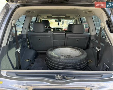 Сірий Лексус ЛХ, об'ємом двигуна 5.66 л та пробігом 303 тис. км за 22000 $, фото 27 на Automoto.ua