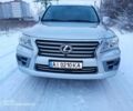Серый Лексус ЛХ, объемом двигателя 5.7 л и пробегом 190 тыс. км за 28500 $, фото 1 на Automoto.ua