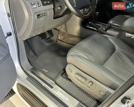 Серый Лексус ЛХ, объемом двигателя 5.66 л и пробегом 273 тыс. км за 24900 $, фото 95 на Automoto.ua