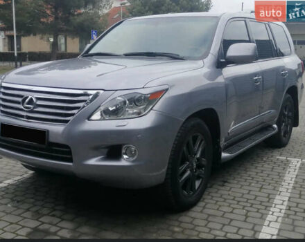 Лексус ЛХ 2008 в Ивано-Франковске на Automoto.ua Серый Лексус ЛХ, объемом двигателя 5.66 л и пробегом 285 тыс. км за 25000 $, фото 4 на Automoto.ua