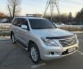 Сірий Лексус ЛХ, об'ємом двигуна 5.66 л та пробігом 325 тис. км за 24900 $, фото 1 на Automoto.ua