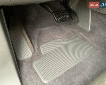 Серый Лексус ЛХ, объемом двигателя 5.66 л и пробегом 175 тыс. км за 32800 $, фото 51 на Automoto.ua