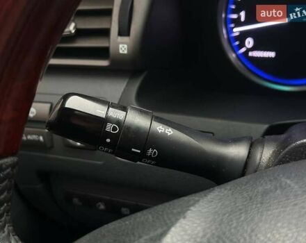 Серый Лексус ЛХ, объемом двигателя 5.66 л и пробегом 259 тыс. км за 21990 $, фото 34 на Automoto.ua