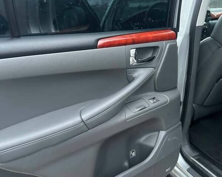 Сірий Лексус ЛХ, об'ємом двигуна 5.66 л та пробігом 225 тис. км за 22900 $, фото 9 на Automoto.ua