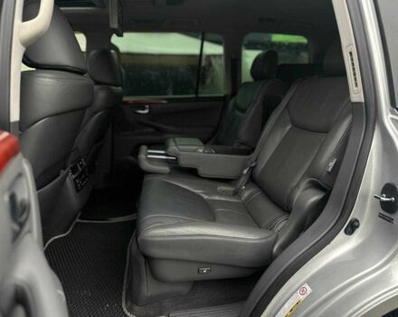 Серый Лексус ЛХ, объемом двигателя 5.7 л и пробегом 259 тыс. км за 21990 $, фото 13 на Automoto.ua