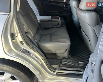 Серый Лексус ЛХ, объемом двигателя 5.66 л и пробегом 273 тыс. км за 24900 $, фото 81 на Automoto.ua