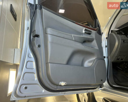 Серый Лексус ЛХ, объемом двигателя 5.66 л и пробегом 273 тыс. км за 24900 $, фото 110 на Automoto.ua