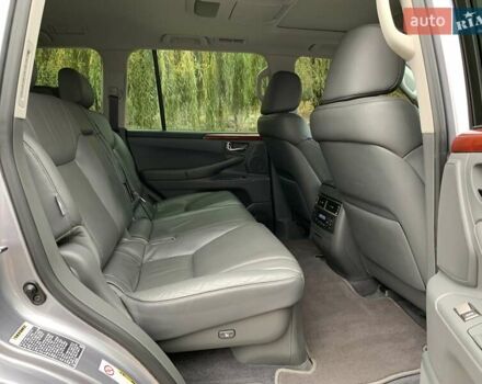 Серый Лексус ЛХ, объемом двигателя 5.66 л и пробегом 175 тыс. км за 32800 $, фото 58 на Automoto.ua