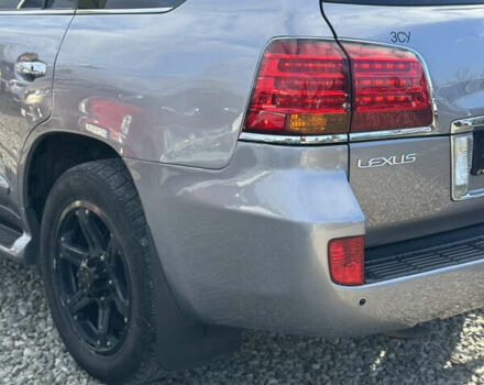 Сірий Лексус ЛХ, об'ємом двигуна 5.66 л та пробігом 303 тис. км за 22000 $, фото 39 на Automoto.ua