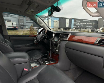 Серый Лексус ЛХ, объемом двигателя 5.7 л и пробегом 360 тыс. км за 19900 $, фото 24 на Automoto.ua