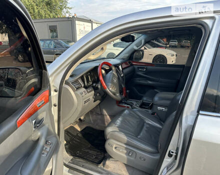 Серый Лексус ЛХ, объемом двигателя 5.66 л и пробегом 243 тыс. км за 28500 $, фото 26 на Automoto.ua