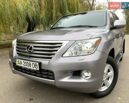 Серый Лексус ЛХ, объемом двигателя 5.66 л и пробегом 175 тыс. км за 32800 $, фото 14 на Automoto.ua