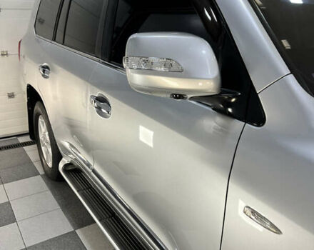 Серый Лексус ЛХ, объемом двигателя 5.66 л и пробегом 273 тыс. км за 24900 $, фото 16 на Automoto.ua