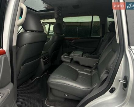 Серый Лексус ЛХ, объемом двигателя 5.66 л и пробегом 259 тыс. км за 21990 $, фото 14 на Automoto.ua