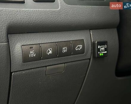 Серый Лексус ЛХ, объемом двигателя 5.66 л и пробегом 259 тыс. км за 21990 $, фото 27 на Automoto.ua