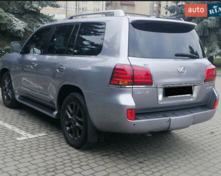 Лексус ЛХ 2008 в Ивано-Франковске на Automoto.ua Серый Лексус ЛХ, объемом двигателя 5.66 л и пробегом 285 тыс. км за 25000 $, фото 6 на Automoto.ua