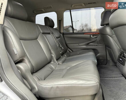 Сірий Лексус ЛХ, об'ємом двигуна 5.66 л та пробігом 246 тис. км за 24999 $, фото 27 на Automoto.ua