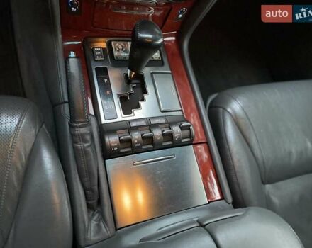 Сірий Лексус ЛХ, об'ємом двигуна 5.7 л та пробігом 295 тис. км за 21555 $, фото 25 на Automoto.ua