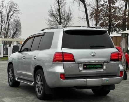 Серый Лексус ЛХ, объемом двигателя 5.7 л и пробегом 259 тыс. км за 21990 $, фото 3 на Automoto.ua