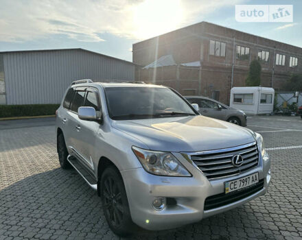 Серый Лексус ЛХ, объемом двигателя 5.66 л и пробегом 243 тыс. км за 28500 $, фото 11 на Automoto.ua