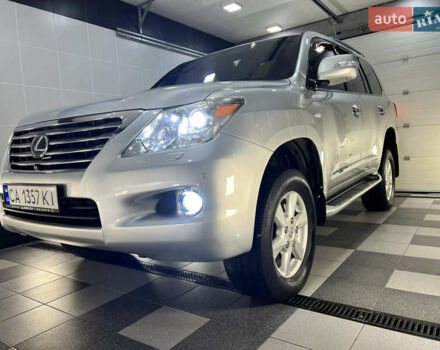 Серый Лексус ЛХ, объемом двигателя 5.66 л и пробегом 273 тыс. км за 24900 $, фото 42 на Automoto.ua